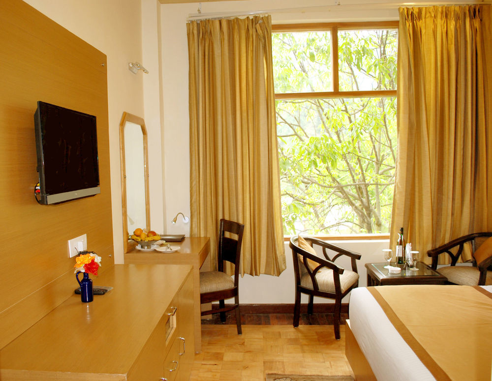 Bravia Hotel Manali Inn Bagian luar foto