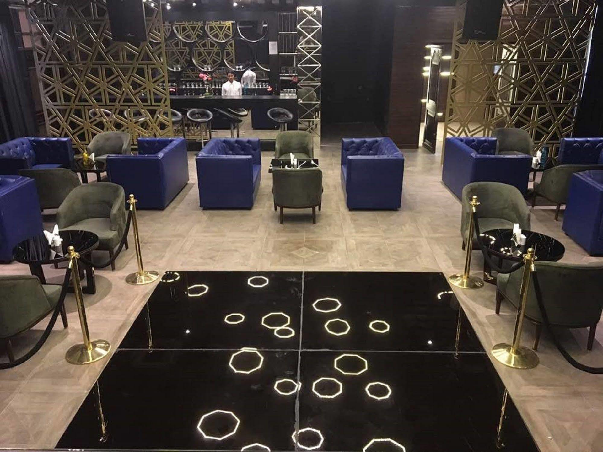 Bravia Hotel Manali Inn Bagian luar foto