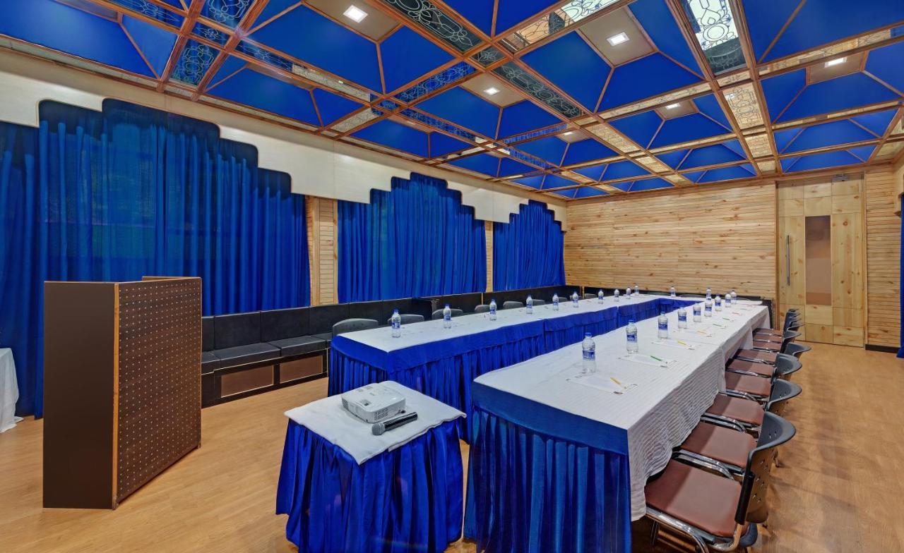 Bravia Hotel Manali Inn Bagian luar foto